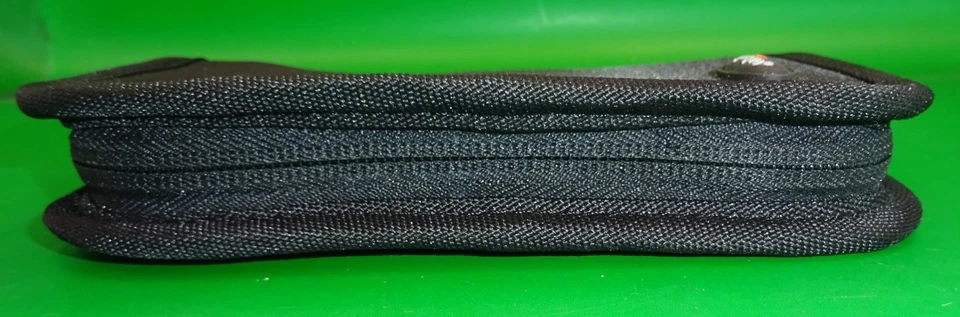 NWOT Lowepro 12 Pocket Nylon Wallet CF,XD ,SD,SDHC Memory Card Wallet Nylon Zip - Image 3 of 4