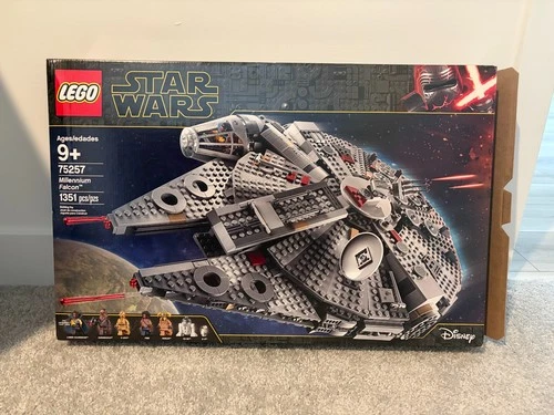 Lego 75257 Millenium Falcon - Only Built Once - Complete Set with Minifigures