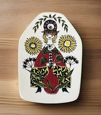 Figgjo Flint Norway Turi Design Mons Og Mille Wall Ceramic Board Lady Flowers