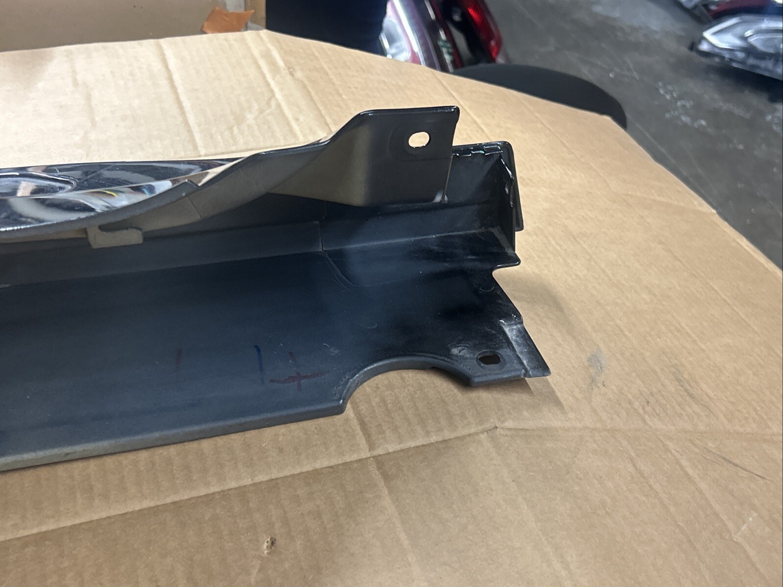 2015-2017 Lamborghini Huracán Left LH Driver  Side Rocker Panel  OEM 4T0853123