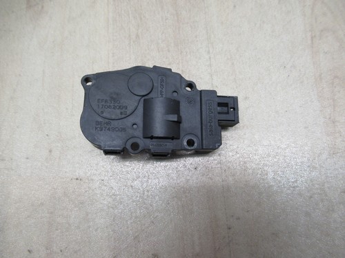 MERCEDES E-KLASSE W212 Stellmotor Klima Heizung BEHR K9749005 (203)