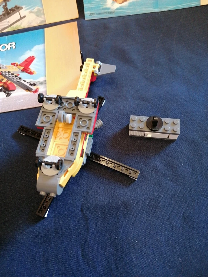 LEGO CREATOR: Cargo Heli (31029) and Chopper Transporter (31043) complete sets, photo 3 sur 3