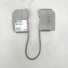 Allen Bradley 1769-CRL1 0.3 m Right to Left Bus Exp Cable Used