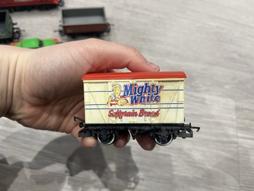 Hornby OO Modelleisenbahn Waggons The Railfreight - Bild 2 von 16