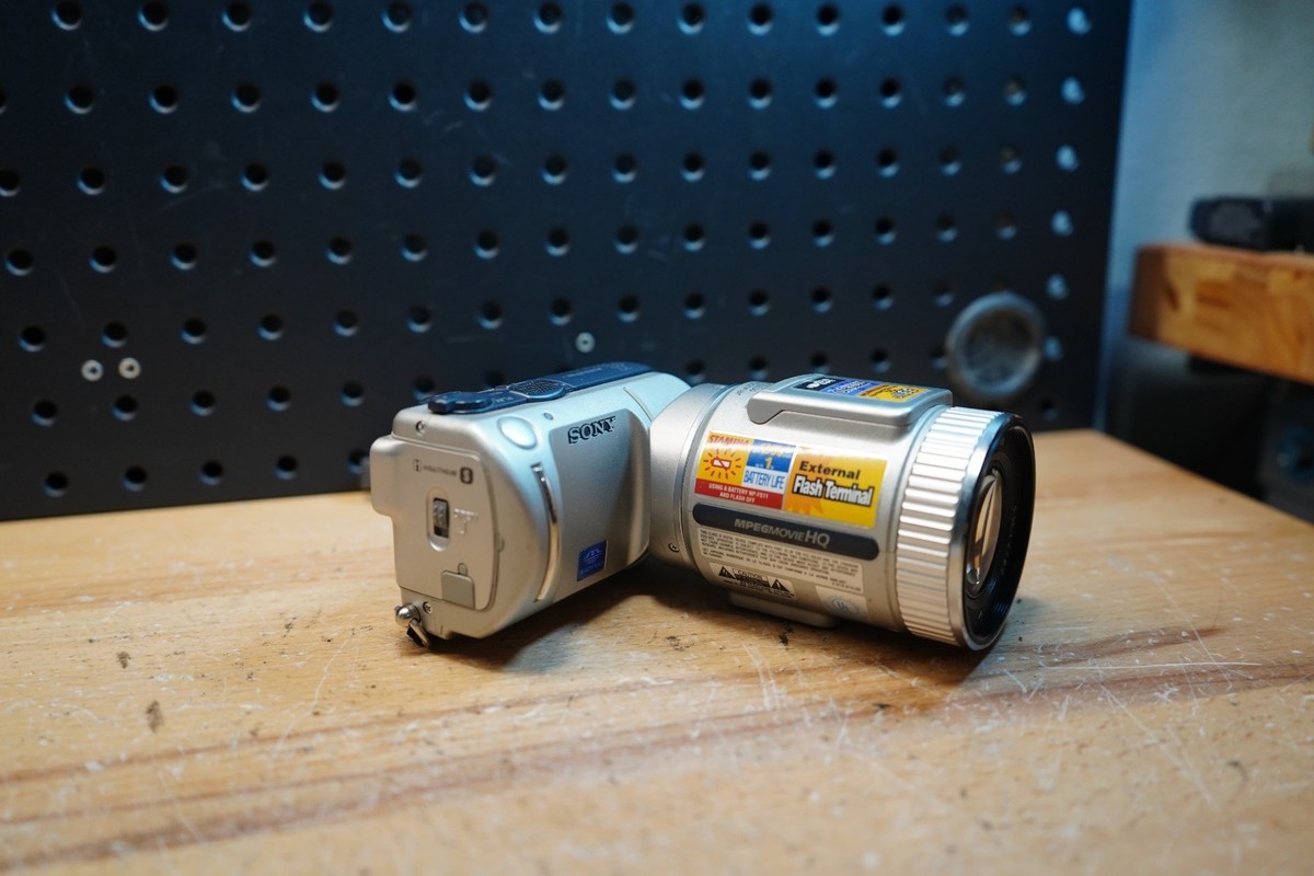 Sony Cyber-shot DSC-F505V 3.3MP Digital Camera - Silver for sale