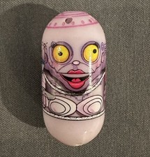 Mighty Beanz Series 3 242 ROBOT MAID Bean 2010 