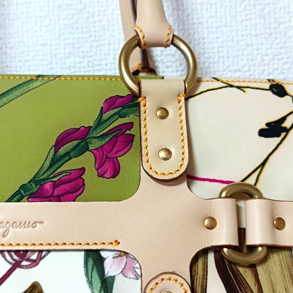 Bolso de Mano Salvatore Ferragamo Animal Nylon Rango AB AU-21 6408 Foto 4 de 4