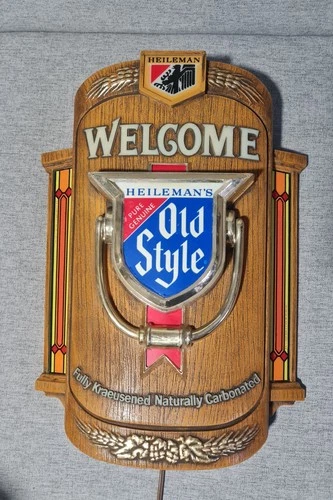Vintage 1978 Heileman’s Old Style Beer Lighted Sign Fixture