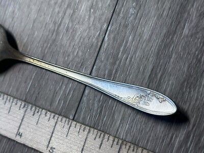 USED Oneida Community Tudor Plate QUEEN BESS II 1946 Solid Serving