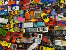 100 Hot Wheels Cars Bulk Lot- Random Mixed Mystery Diecast – Kid Gift Collection