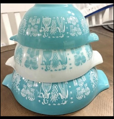 VTG Pyrex Amish Butterprint Cinderella Mixing Bowls 442-444 Set of 3 Pristine