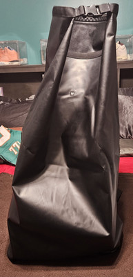 YZY Yeezy Gap Engineered By Balenciaga Dry Bag One Size Black