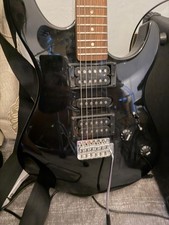 Yamaha ERG 121 C guitar and bag