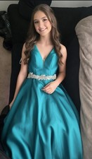 Sherri Hill 98493 Emerald Stunning Dress sz 2