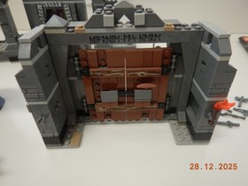 LEGO The Lord of the Rings: The Mines of Moria (9473)  W/figs + Instructions!!