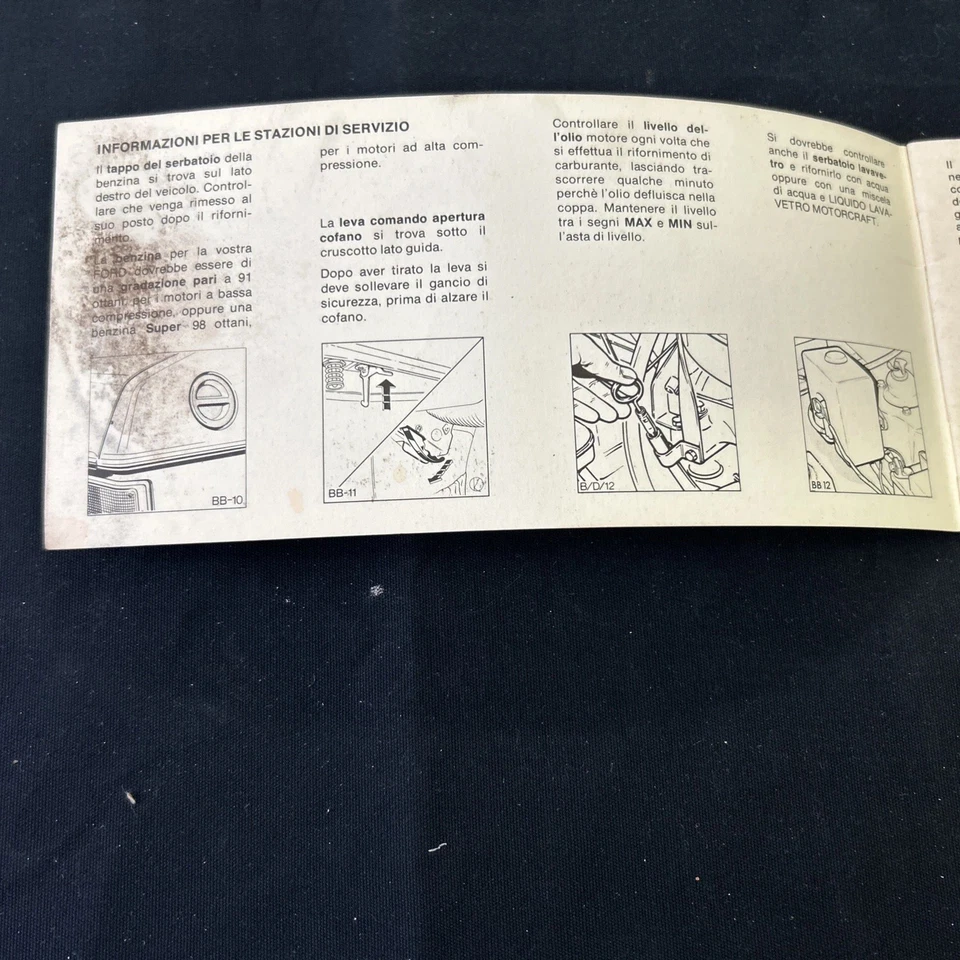 Libretto Uso e Manutenzione FORD ESCORT  Ed. VIII/75-3 - Immagine 2 di 4