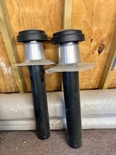 Flat roof vents