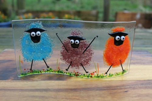 colourful naughty sheep in fused glass. They're freestanding, fun sun catchers - Picture 31 of 73