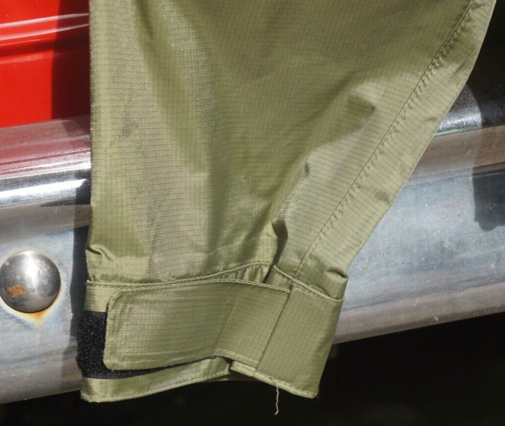 Waterproof & Breathable Cycling Jacket Mens Olive Siz… Gem