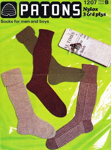~ Vintage 1970s Sirdar Knitting Pattern For Children's Knee Socks ~ Two Needles