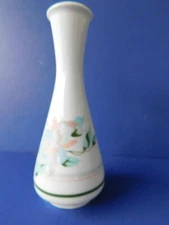 ROYAL PORCELAIN KINGDOM OF THAILAND VASE