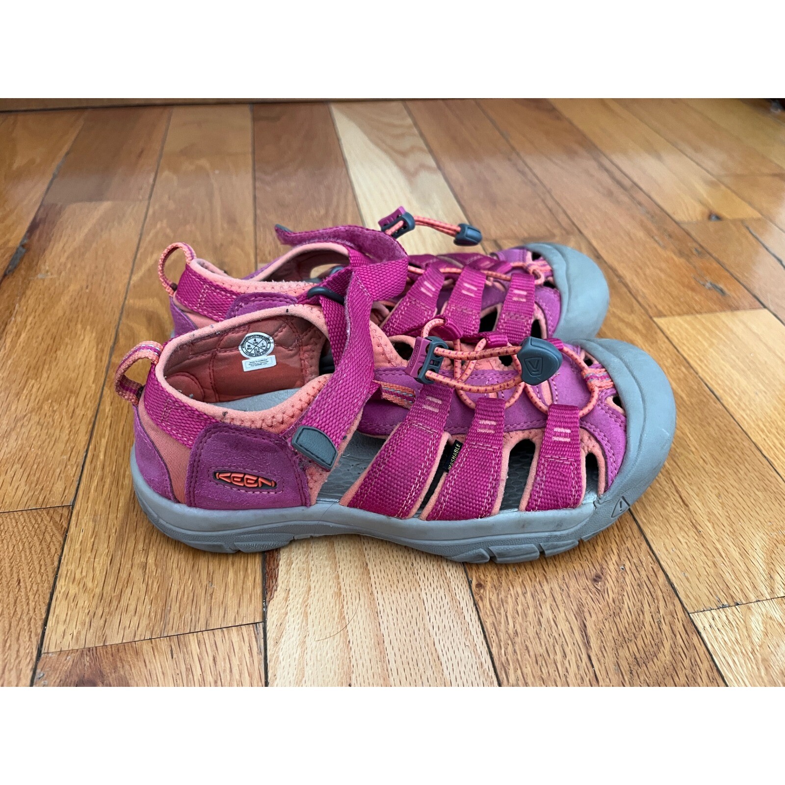 Scarpe sandali sportivi KEEN Newport H2 giovani bambini US 4 rosa