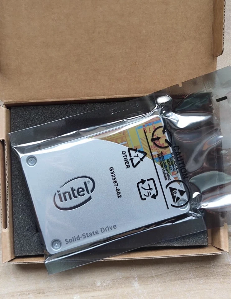 INTEL SSD 535 Series 180GB SSDSC2BW180H6 2.5" 6Gb/s SATA Solid State Drive - Image 2 of 2