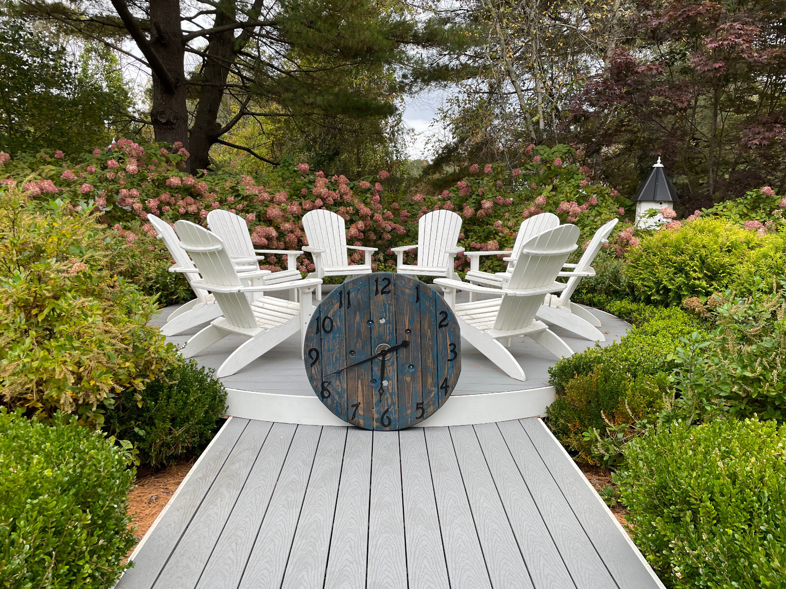 36" WOOD WHISKEY WINE BARREL TOP DECORATIVE BAR WALL MOUNT CLOCK IRON NUMERALS