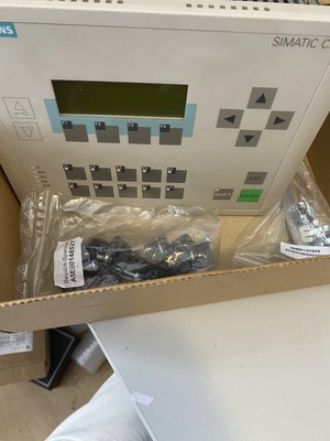 Siemens Simatic C7-613 SPS mit Panel / / 6ES7 613-1CA02-0AE3...neu