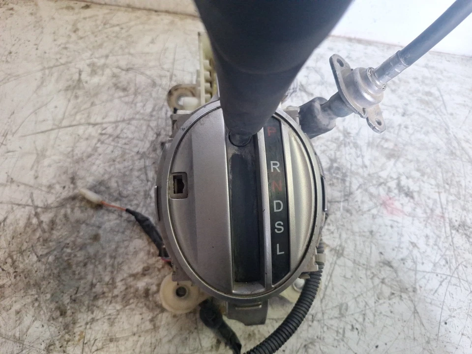 Selector de cambios de transmisión automática Honda Fit 2009-13 Foto 2 de 3