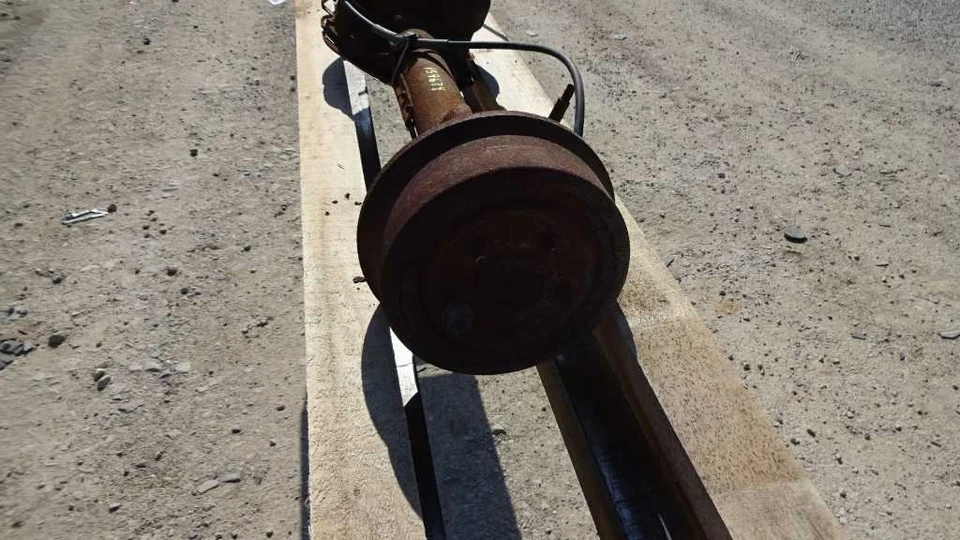 Rear Axle Assembly Chrysler 8-1/4 3.55 Ratio Fits 1991-2001 Jeep Cherokee 566543 - Image 4 of 4