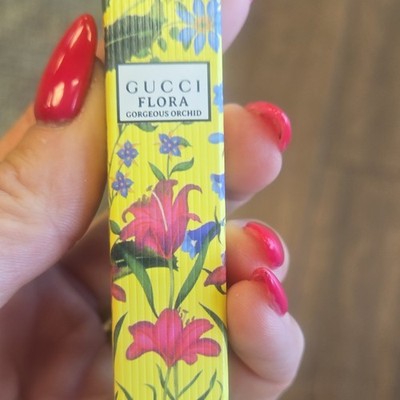 Gucci Flora Gorgeous Orchid Eau de Parfum Spray Orchid 0.14 fl oz Travel