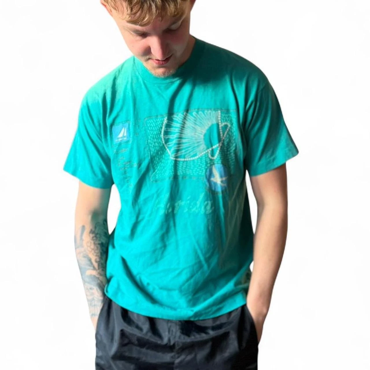 Green College TShirt Men's Size Large Round Neck Short Sleeved Graphic Tee