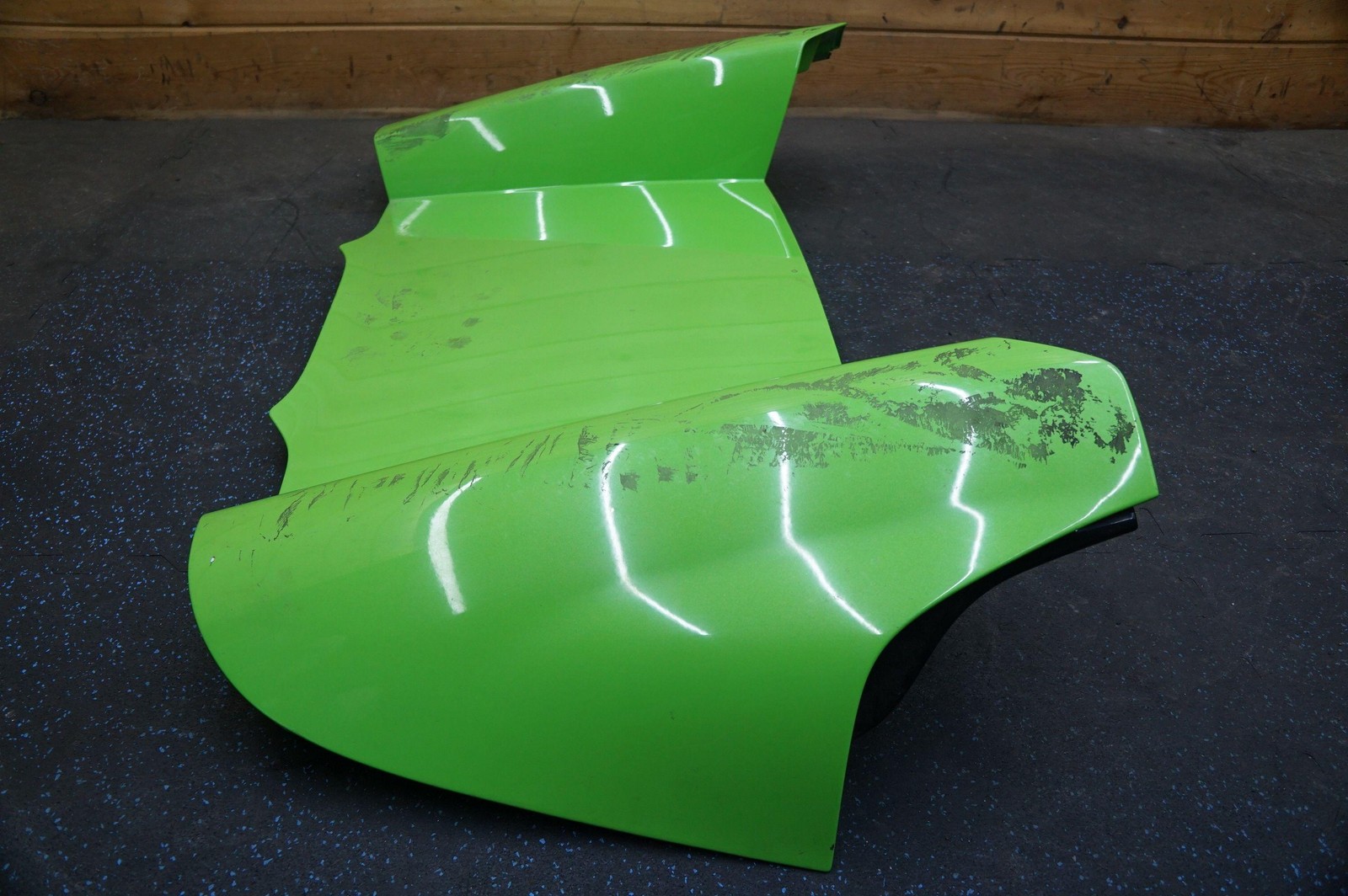 Rear Deck Center Body Panel Mantis Green OEM McLaren 650S 2015