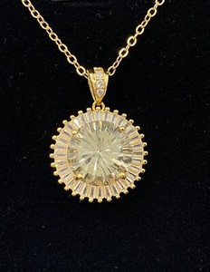 Authentic 5.30ct Spinfire-Cut Mexican Yellow Labradorite Gold-Plated Pendant Necklace