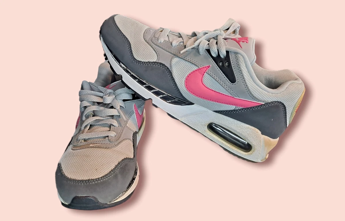 Pink and gray nike women's best sale shoes