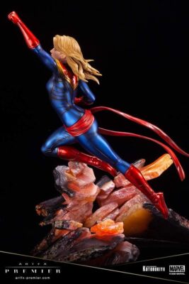 Kotobukiya ARTFX PREMIER MARVEL UNIVERSE Captain Marvel 1/10 Scale