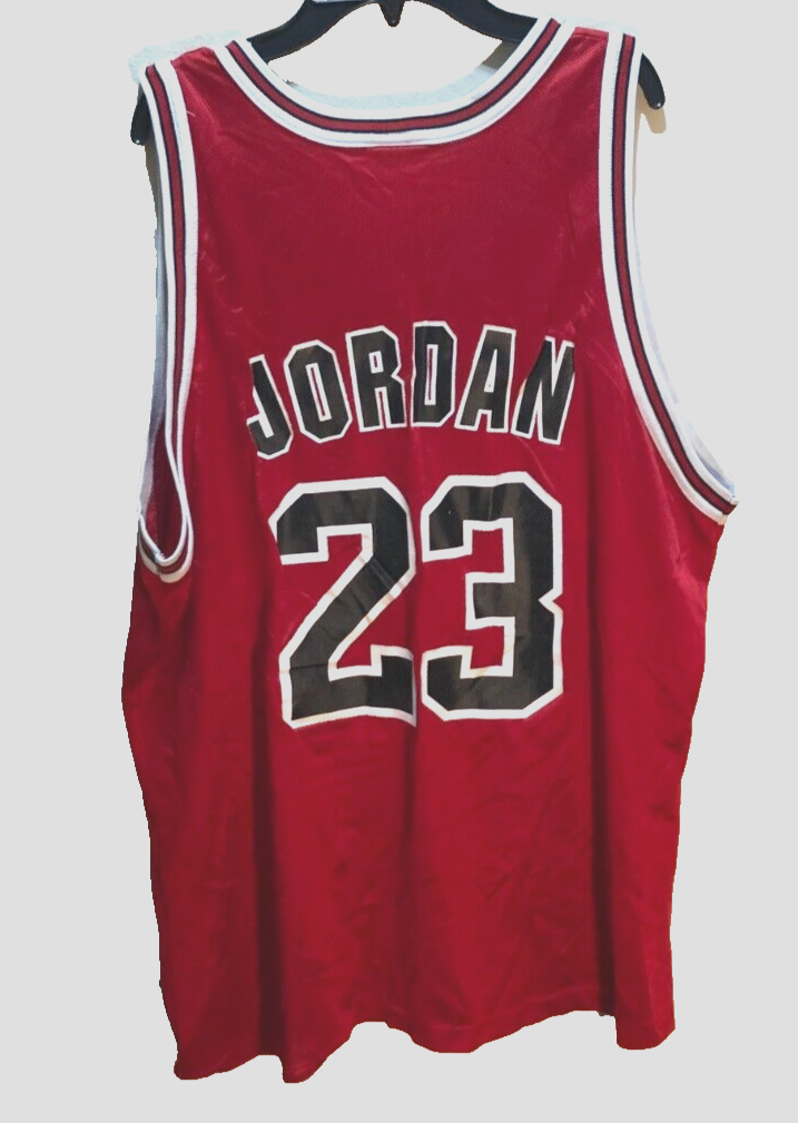 Michael Jordan 90s Chicago Bulls Red NBA Jersey Champion Size 48