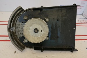 Genuine Husqvarna HU675HWT Lawn Trimmer Spindle Housing Pulley Chassis