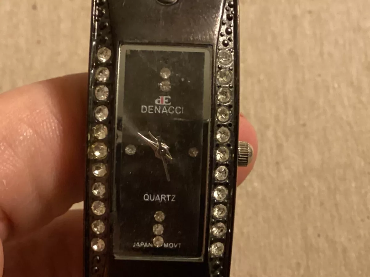 Vintage Ladies Denacci Wrist Braclet Watch Quartz New Battery