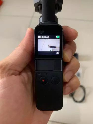 DJI Osmo kieszonkowa ręczna 3-osiowa kamera stabilizująca 4K w pudełku detalicznym 99% NOWA - Zdjęcie 3 z 8