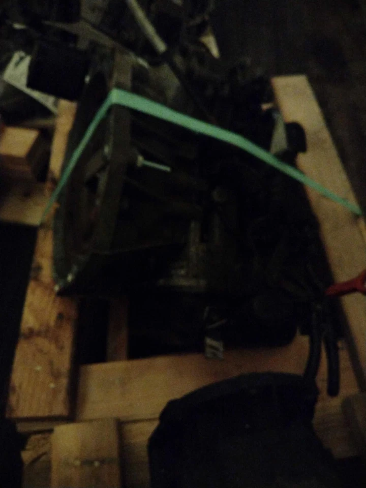 Conjunto de transmisión automática usado se adapta a: Hyundai Sonata 2006 AT 2,4 grado B Foto 4 de 4