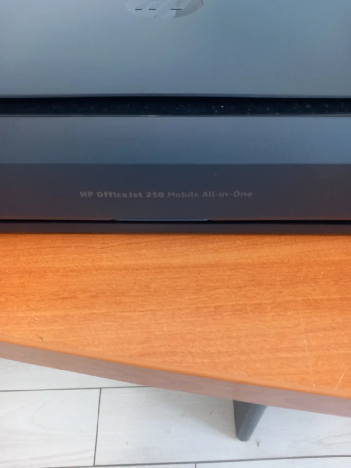 Imprimante portable HP OfficeJet 250 mobile - Photo 3/4