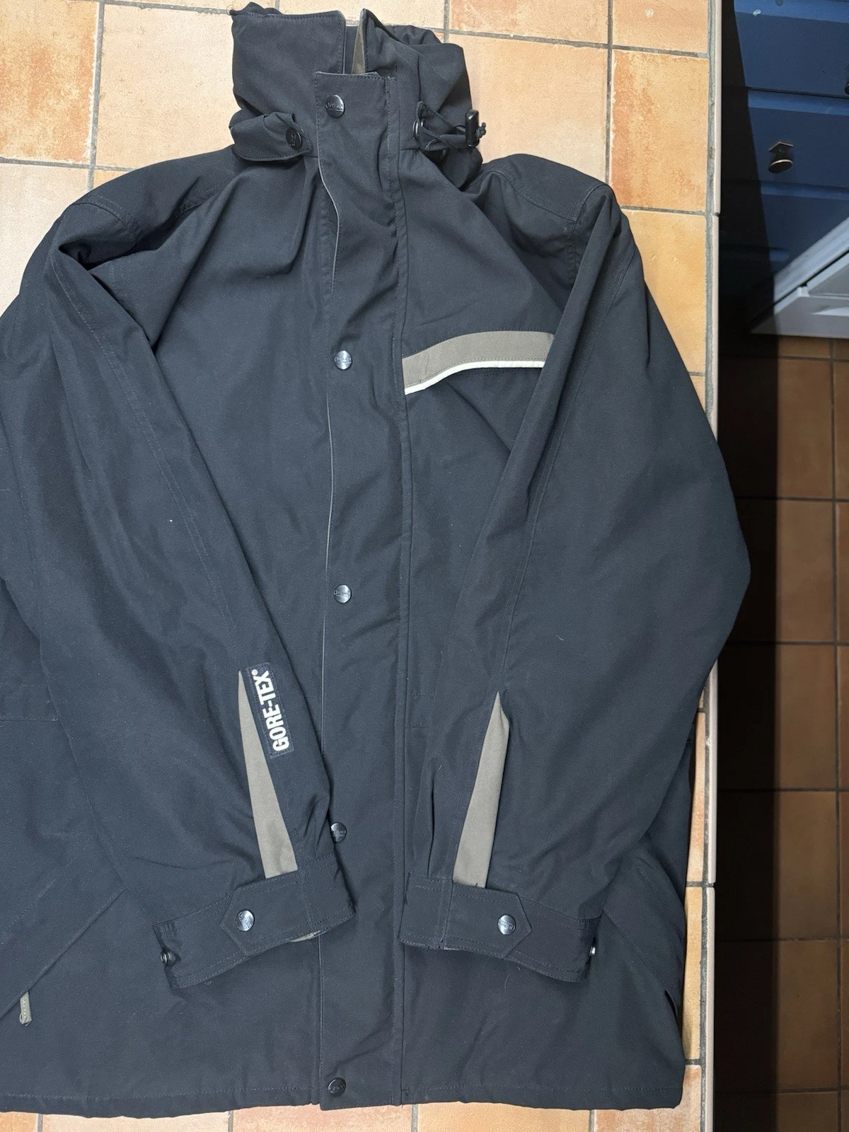 Outback Performance Gore-Tex Mens Size M Black Tan Snow Ski Hooded Coat Jacket