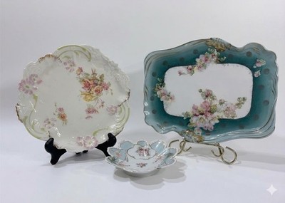 Vintage Victorian Porcelain Vanity Set: Weimar Porzellan & 2 Floral Trays, Gold