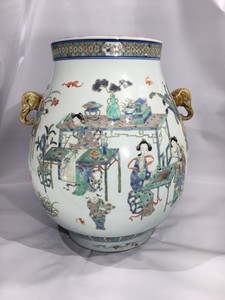 Antique Kangxi Doucai Famille Rose Verte Hu Elephant Handle Qing Dynasty Vase
