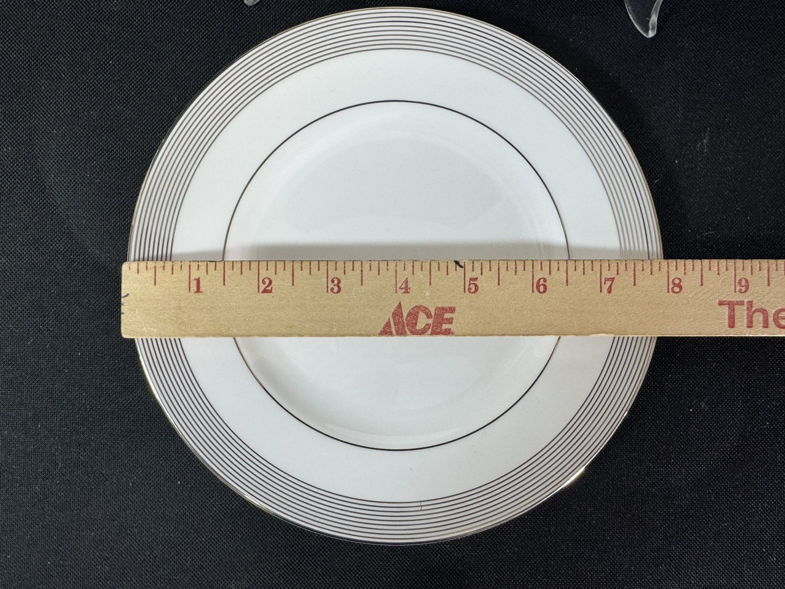 Wedgewood VERA WANG GROSGRAIN~Bone China~(1)~5 piece place setting~England~Mint