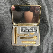 Gold Color Travel Razor Kit With Pre-Engraving (see Photos)