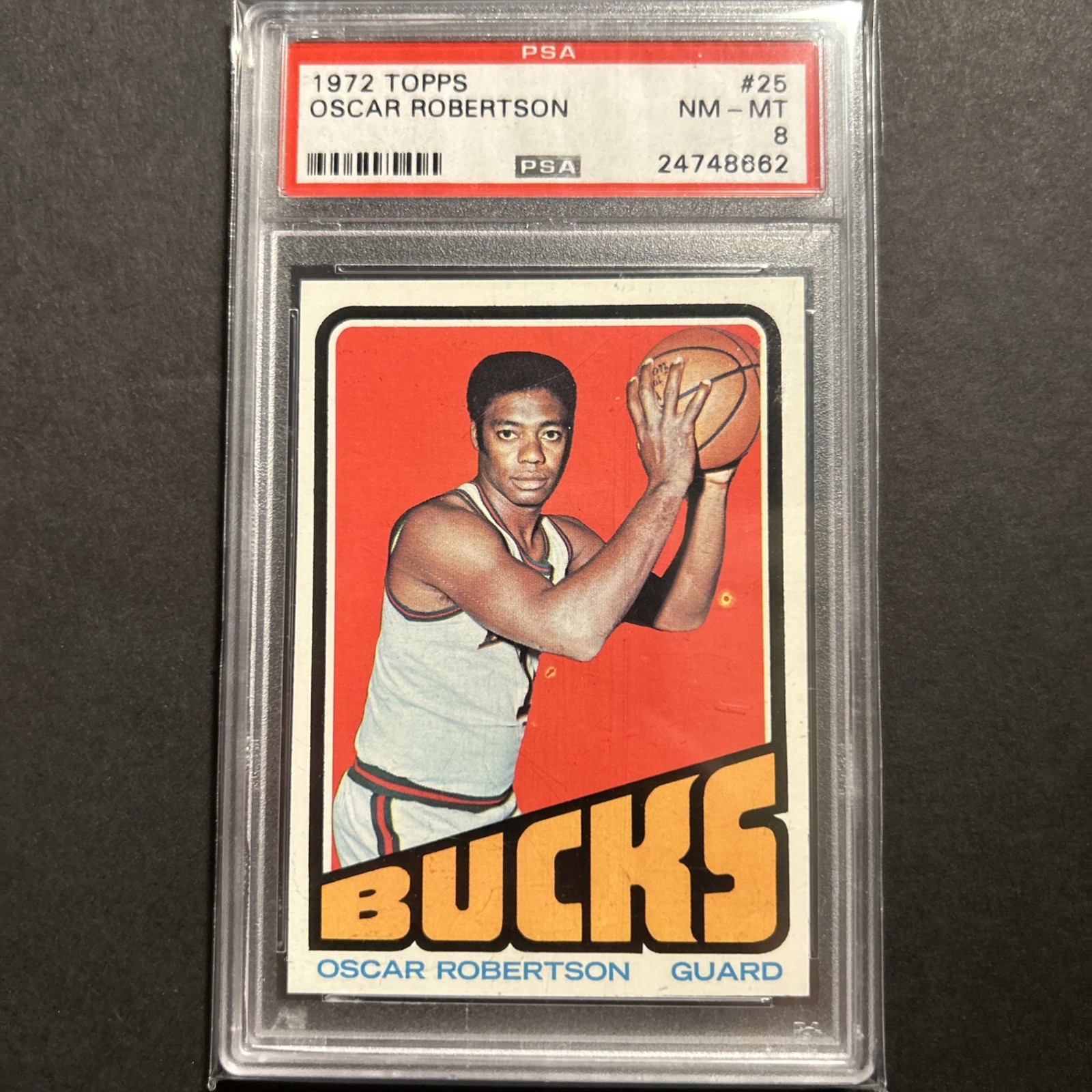 1972 Topps #25 Oscar Robertson PSA 8 Milwaukee Bucks HOF Extremely SHARP