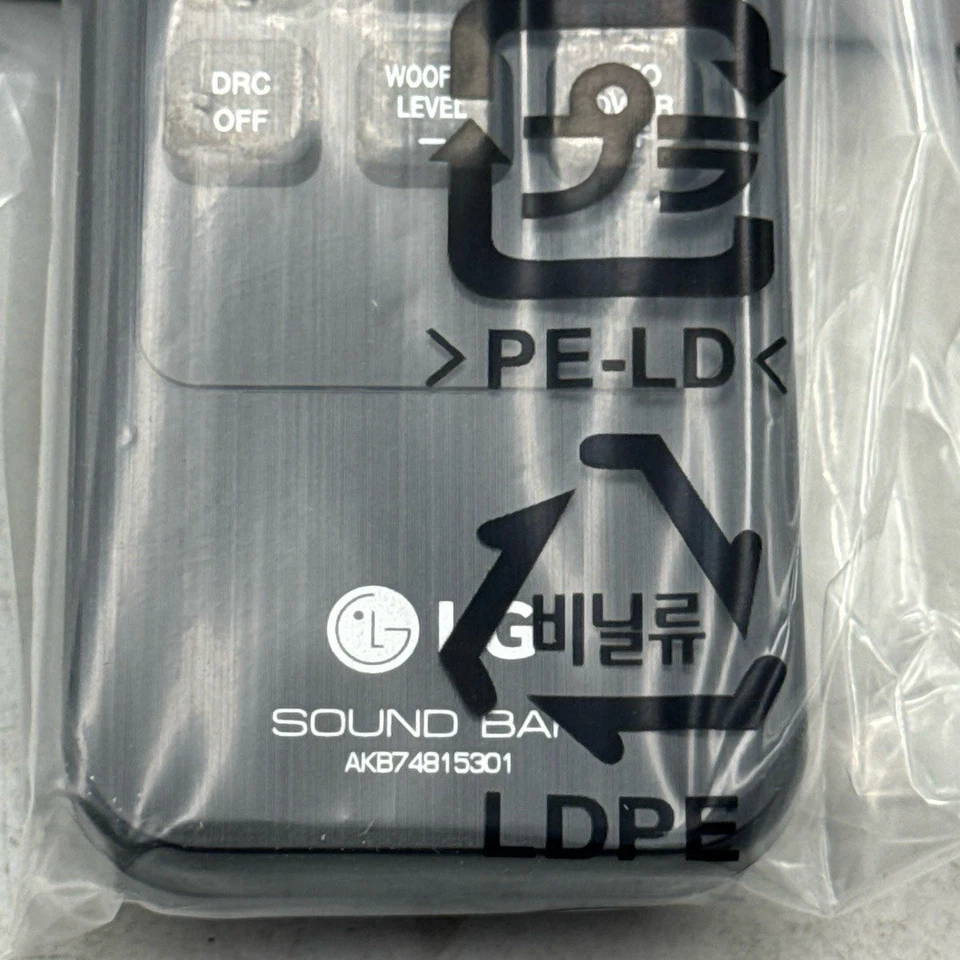 Conjunto de control remoto barra de sonido LG negro AKB74815301 nivel de woofer ergonómico Foto 4 de 4